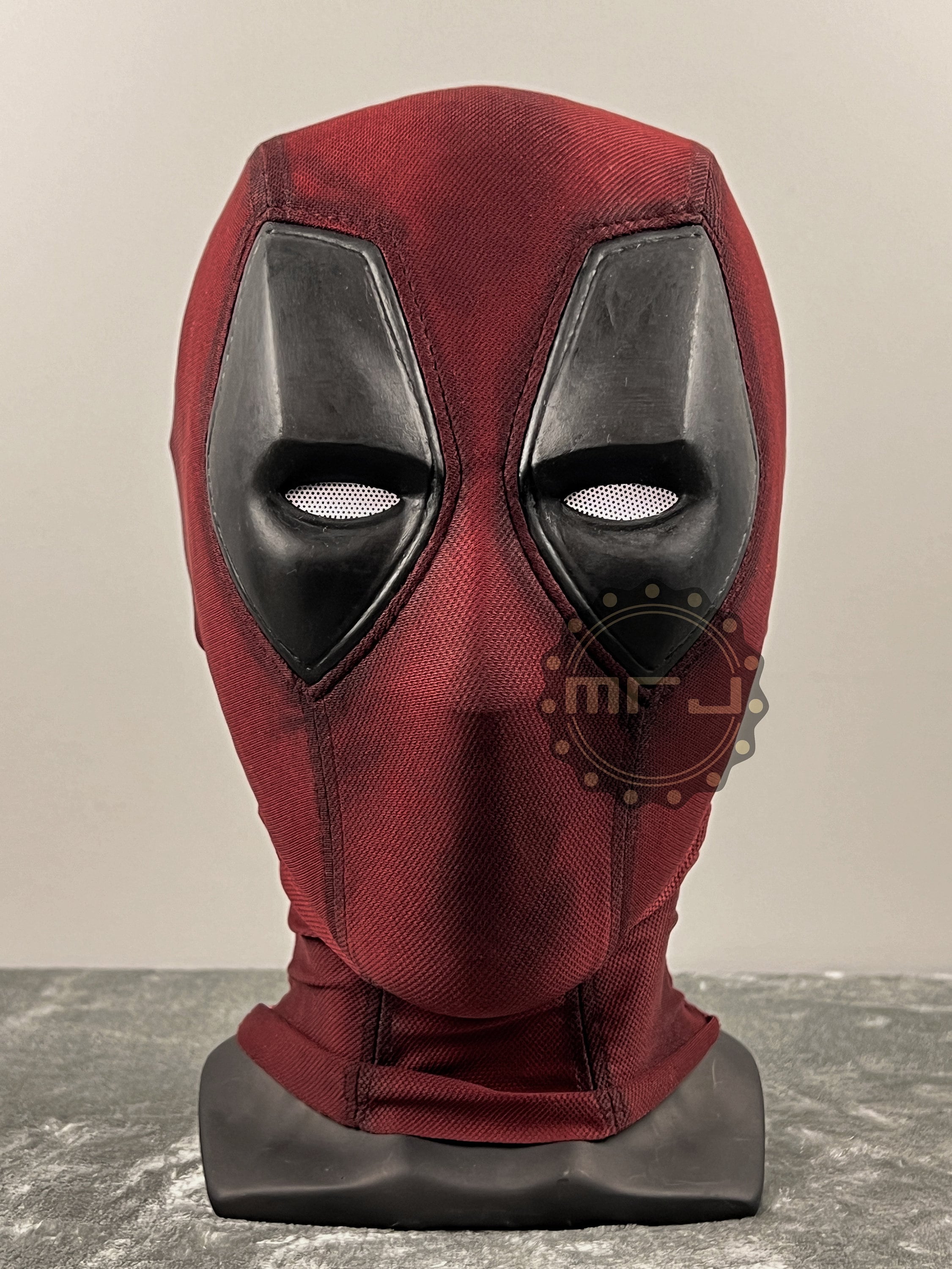 Adult Deluxe Plus Size Deadpool Movie Muscle Costume Size 1X (with defect)