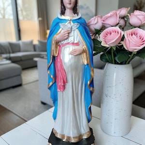 Virgin of the Sweet Expectation 30 cm – Love, Protection and Hope
