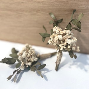 Boutonniere Ślubne Boutonniere Drużbowie Suszone Kwiaty Spinki do Butonierki Rustykalny Korsarz Neutralne Ślubne Spinki Kwiatowe dla Drużbów Korsarze