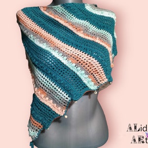 Scialle all&#39;uncinetto con ali di drago