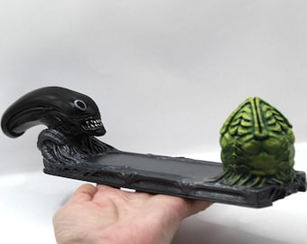 HR Giger Alien Incense Holder, Xenomorph Alien Fan Desk Art