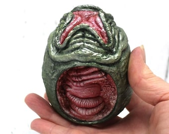 Alien Xenomorph Egg, Alien Cutaway Egg, Green and Red Alien Egg with Silver Sheen, Cutaway Ovomorph with Facehugger, Professional Finish.