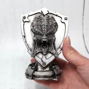 Predator Trophäen Schild: Alien vs Predator Fan Art