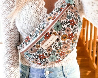 Floral printed velvet fanny pack for women - HANDMADE