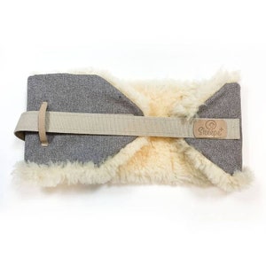 Back warmer made of medicinal sheepskin from Texel - lambskin - Skéépe - Genuine Texel Product