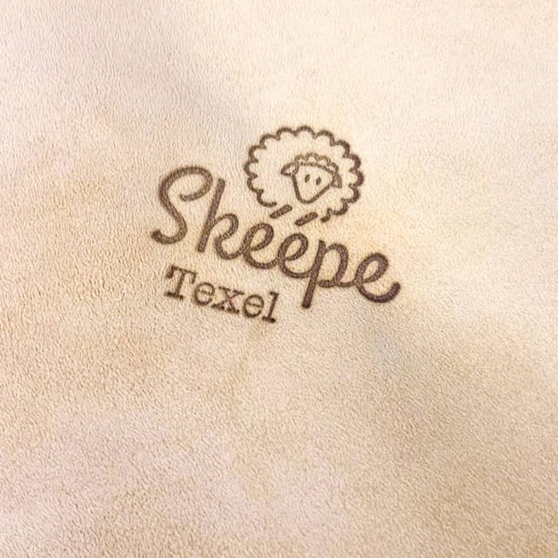 Skéépe Texel Sheepskin Pink Peau de mouton véritable Marque de qualité Texel Peau de mouton colorée tapis en peau de mouton image 4