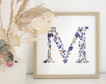 Initiale de fleurs pressées personnalisable encadrée - herbier sur mesure lettre au choix