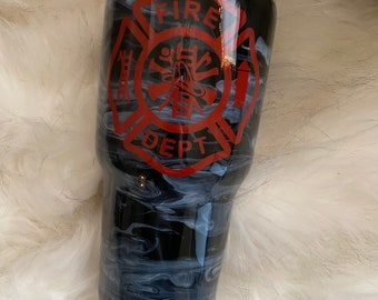 Benutzerdefinierter Feuerwehrmann Tumbler, Custom Smoke Tumbler, Alkohol Tinte Tumbler