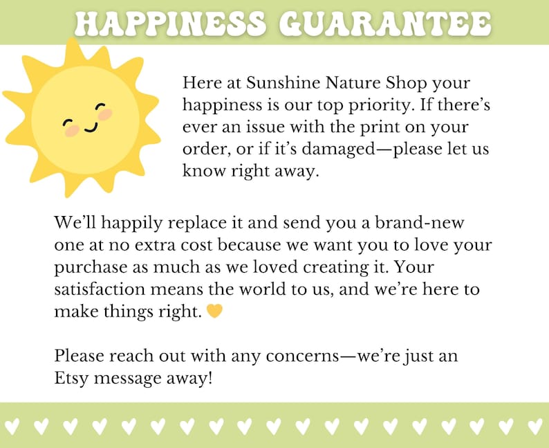 Pu&ograve; includere: Grafica con il testo "HAPPINESS GUARANTEE" in alto, con un'illustrazione di un sole giallo sorridente. Il testo sottostante descrive l'impegno di un negozio per la soddisfazione del cliente, offrendo sostituzioni.