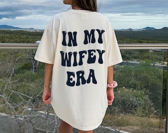 In meiner Wifey Ära Retro-T-Shirt, Retro Braut-T-Shirt, Brautpartygeschenk, Junggesellinnenparty, Hen Do, Zukunft Frau kundenspezifisch, benutzerdefinierte Braut-T-Stück