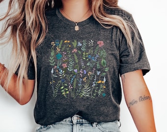 Vintage Cottagecore T-Shirt, Cottagecore Clothing, Fairycore Clothing, Floral T-Shirt, Botanical Shirt, Pressed Flowers Aesthetic Clothes