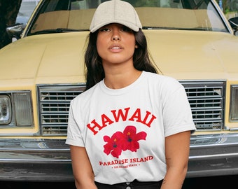 Women's Hawaii Hibiscus T-Shirt, Hibiscus Shirt, Aloha Shirt, Aloha T-Shirt, The Aloha State, Floral Shirt, Floral Tee, Trendy Shirt