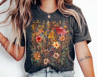 Vintage Cottagecore T-Shirt, Cottagecore Clothing, Fairycore Clothing, Floral T-Shirt, Botanical Shirt, Pressed Flowers, Aesthetic Clothing