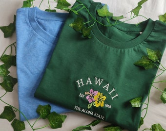Broderad Hawaii T-shirt, Hawaiiskjorta, Skjorta med hibiskusblommor, Broderad blommig skjorta, Broderad t-shirt, Blommig t-shirt, T-shirt UK