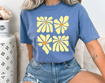 Vintage Dyed Abstract Daisies T Shirt, Abstract Floral Shirt, Floral Tee, Handmade Clothing, Oversized Floral T Shirt, Wildflower Shirt