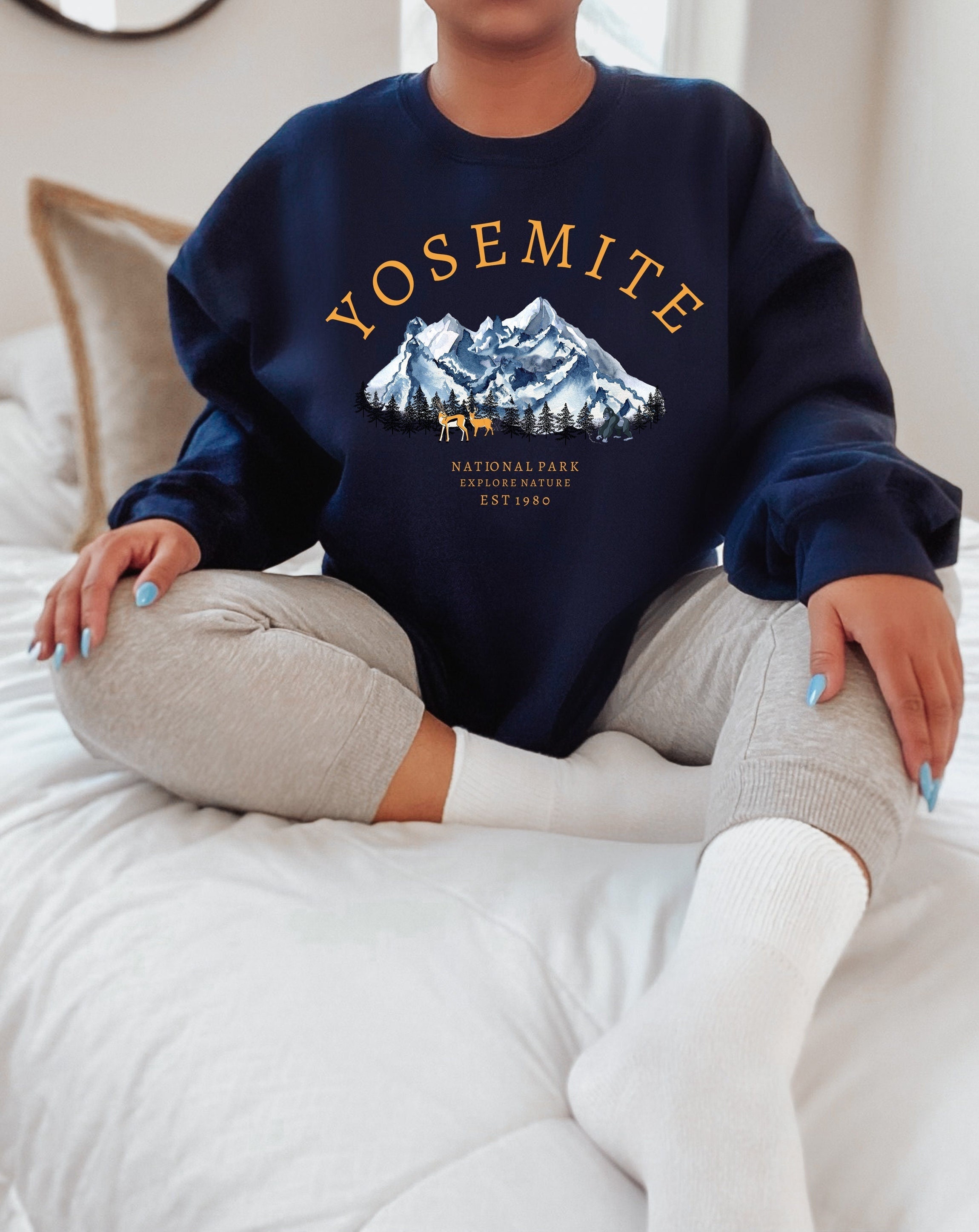 Discover Women's Yosemite National Park Sweatshirt, Yosemite Sweatshirt, California Sweatshirt