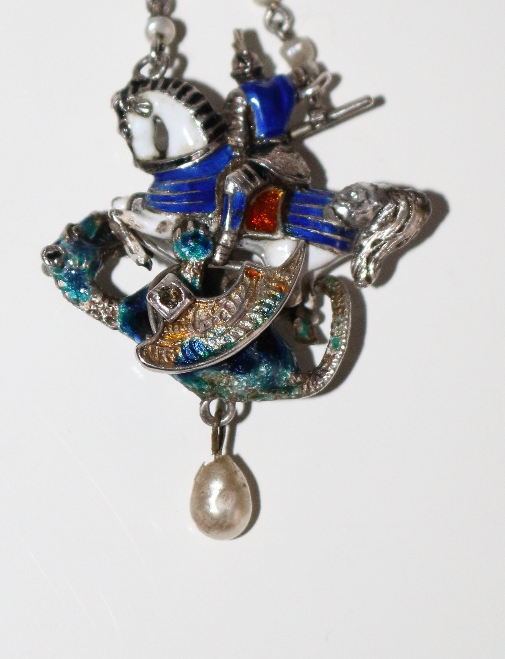 Médaillon En Argent Saint Georges Terrassant Le Dragon 19ème Siècle - Occasion
