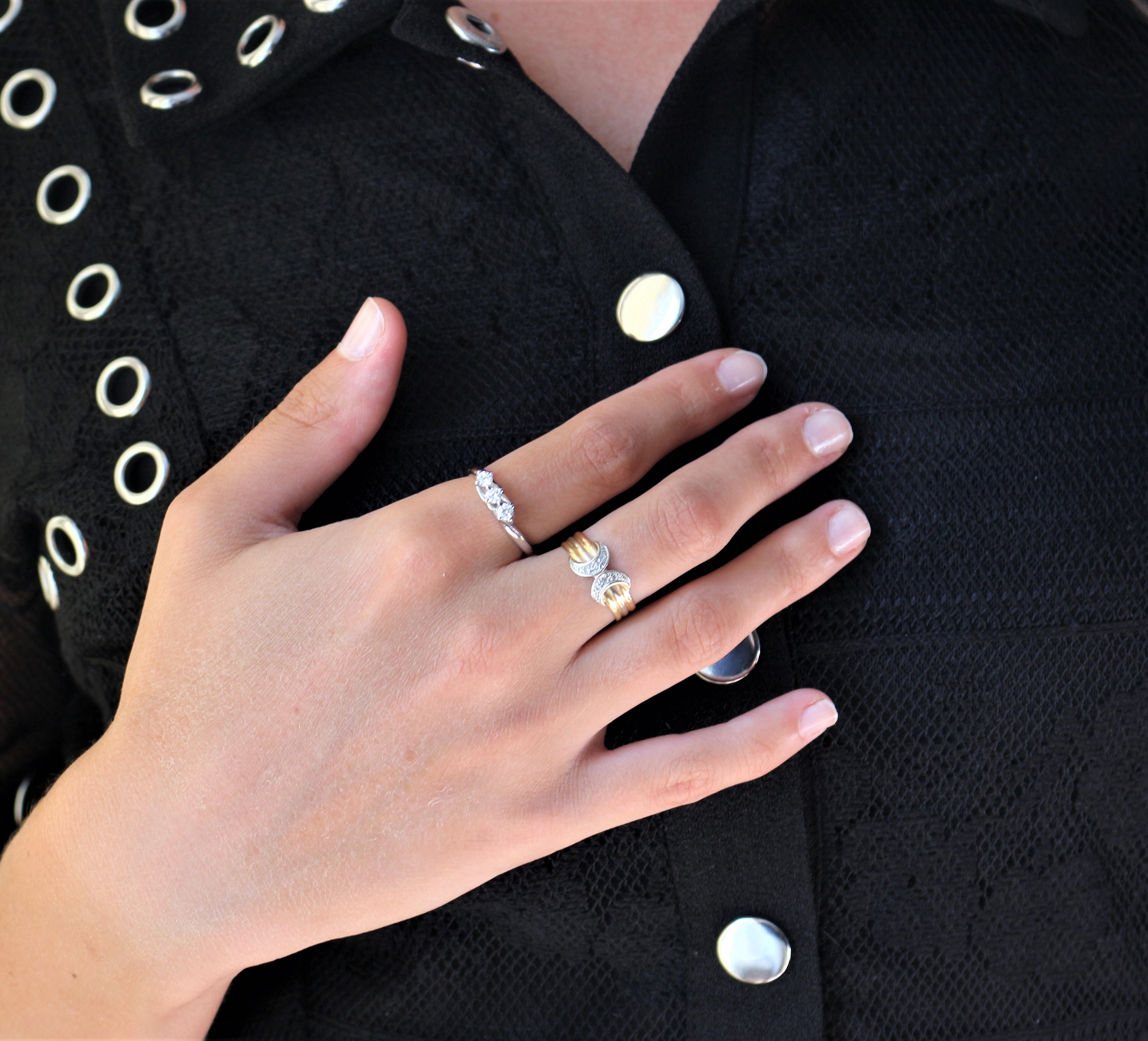 White Gold “garter” Ring and 3 Diamonds Size 53 - Etsy