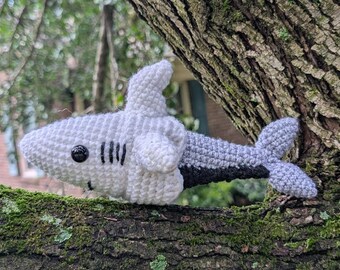 Virkmönster för spökhaj: Halloween Amigurumi plysch (PDF-mönster)