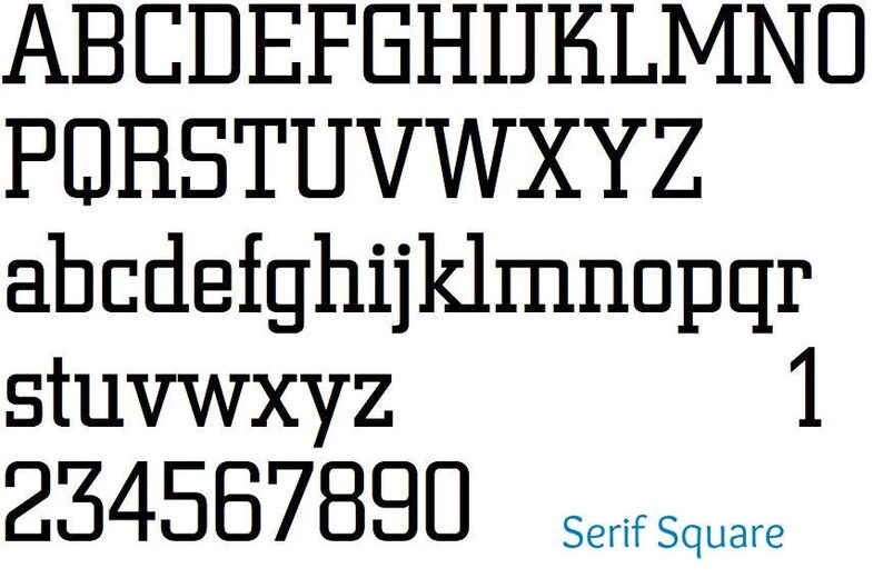 Puede incluir: Un gr&aacute;fico de alfabeto de fuente con letras may&uacute;sculas y min&uacute;sculas, n&uacute;meros y la palabra "Serif Square".