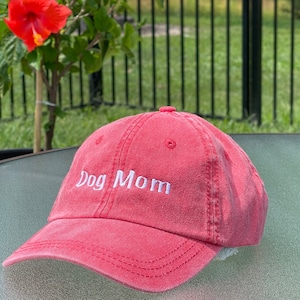 Gorra de mamá perruna, gorra de béisbol de perfil bajo sin estructura teñida con pigmentos, gorra clásica de papá, mamá perruna, regalo para mamá perruna, regalo para ella, mamá peluda