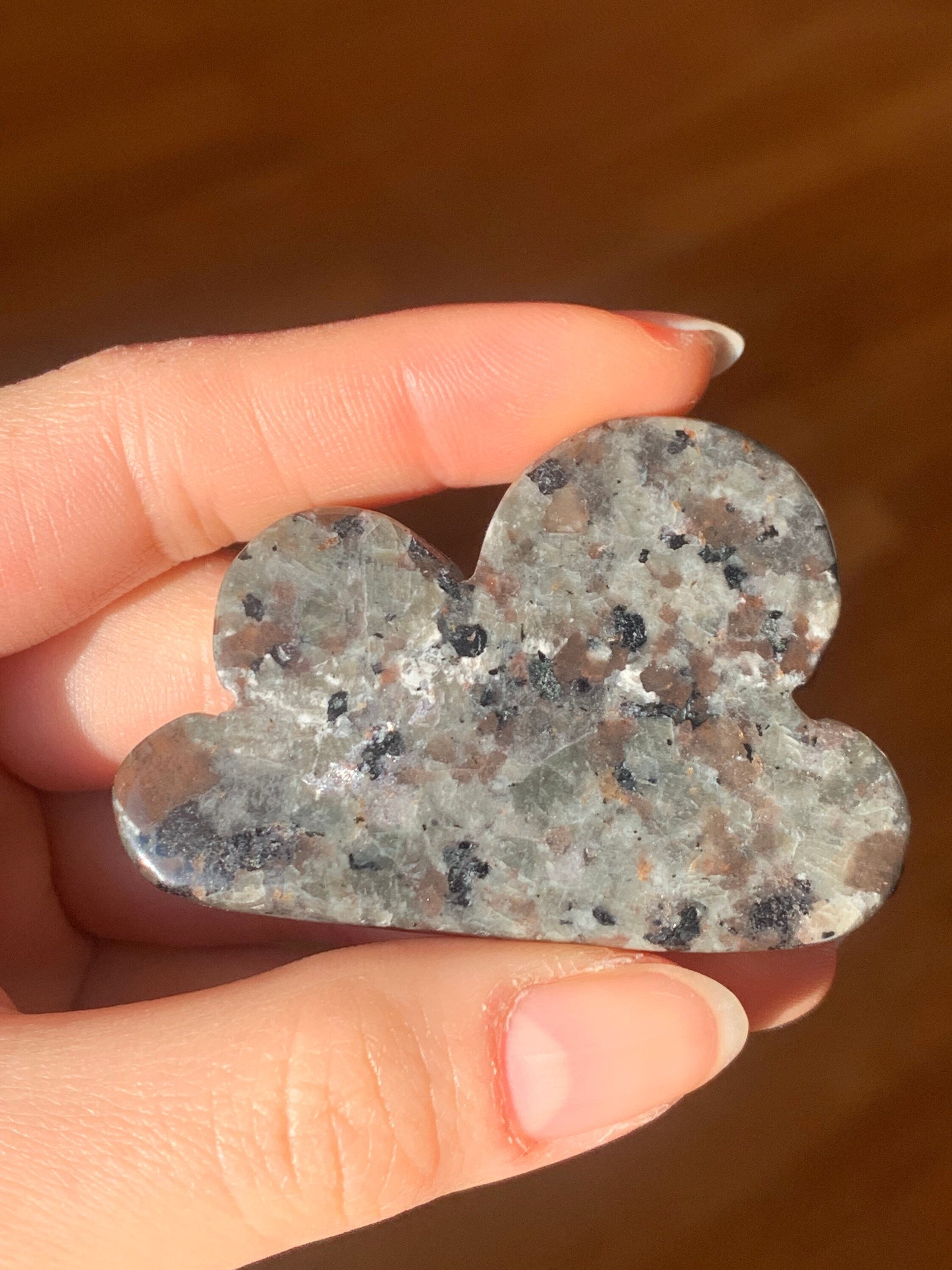 Yooperlite Crystal, Yooperlite Cristal de Nuage, Nuage Cristal, Cloud Carving, Uv Reactive Stone Cry