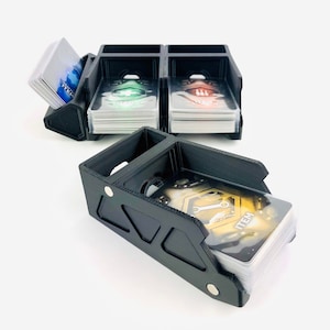 Nemesis Modular Item dekhouder (mini-euro: 45 x 68 mm) met/zonder mouwen