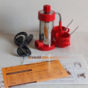 Funky vintage Velox espresso maker, Italian moka pot, with two original cups, 1970s