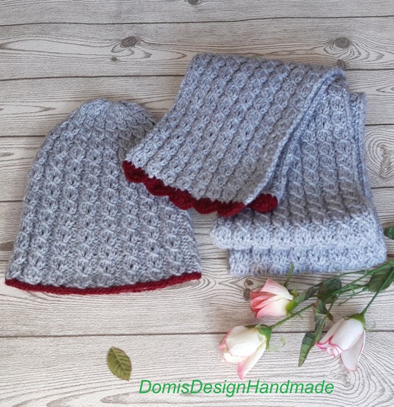 Hand-knitted Gray Acrylic Scarf and Beanie Set: Burgundy  display picture 1