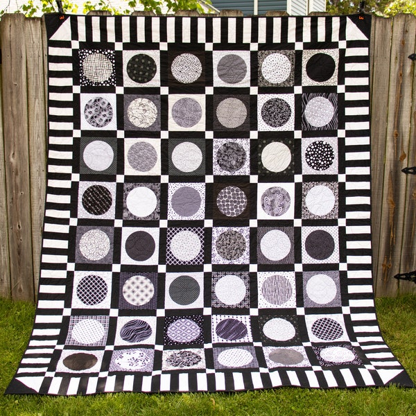 Black and White Circle Quilt, Modern Quilt Unique Gift, Piano Gift Handmade Quilt, Patchwork Quilt, Birthday Gift for Her, Unique Gift Ideas