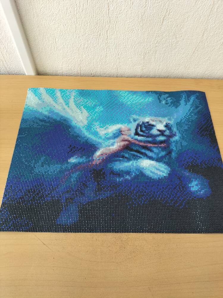 Sirène et Son Tigre Blanc