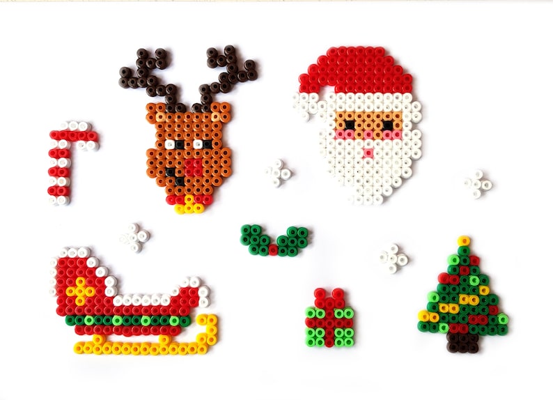 Christmas Fuse Bead Template, Santa Claus Craft Pattern, Hama Perler ...