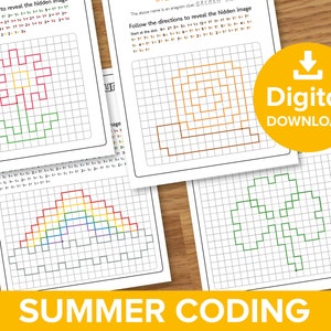 Op de afbeelding: Vier afdrukbare werkbladen met rasterpatronen en instructies om verborgen afbeeldingen te onthullen. De afbeeldingen zijn een bloem, een spiraal, een klavertjevier en een regenboogvormige boog. De werkbladen zijn getiteld "Summer Coding".