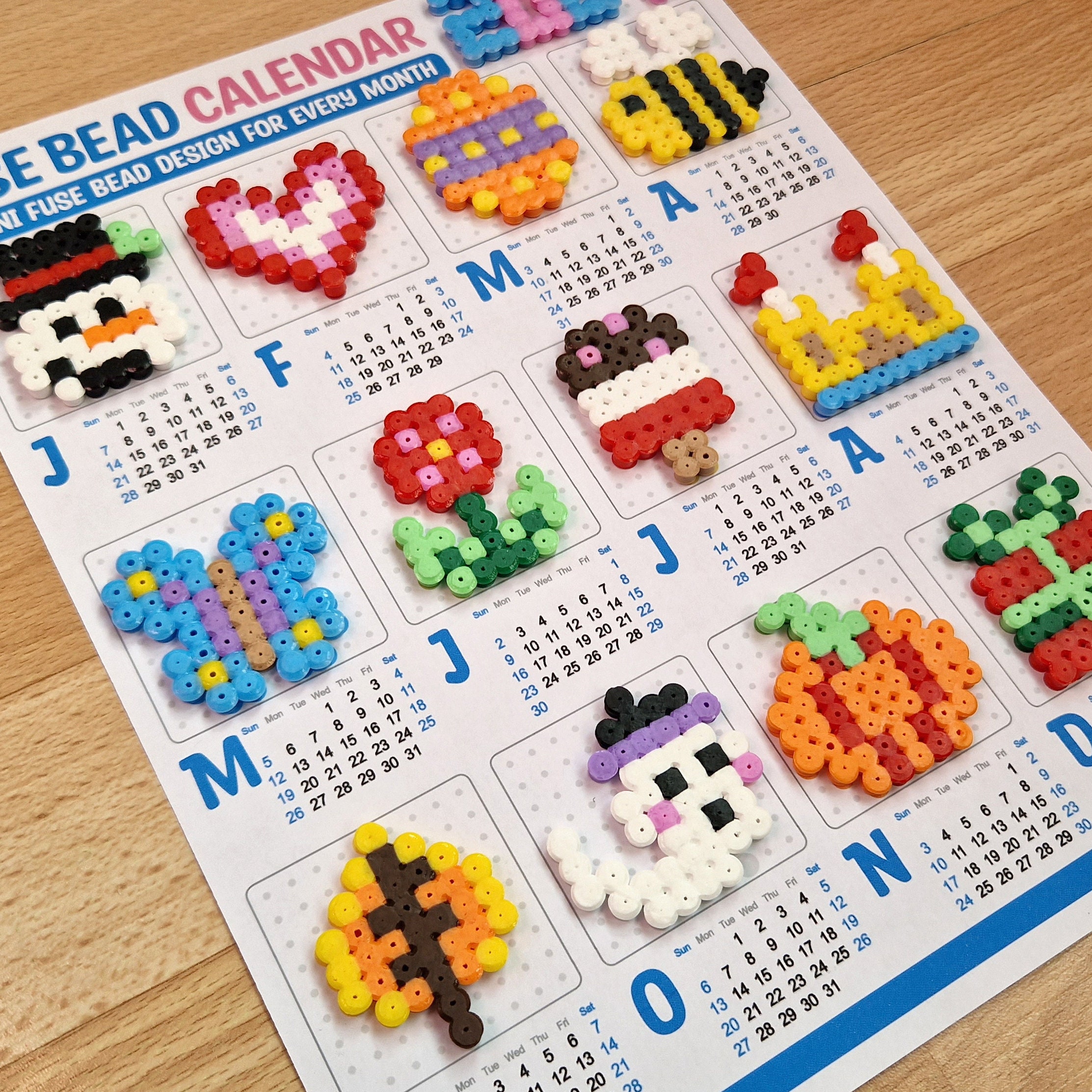 Modello di perline fusibili per San Valentino, regalo creativo per la migliore amica, cuori e fiori con perline Hama Perler Nabbi, idee per attività stampabili - Italia