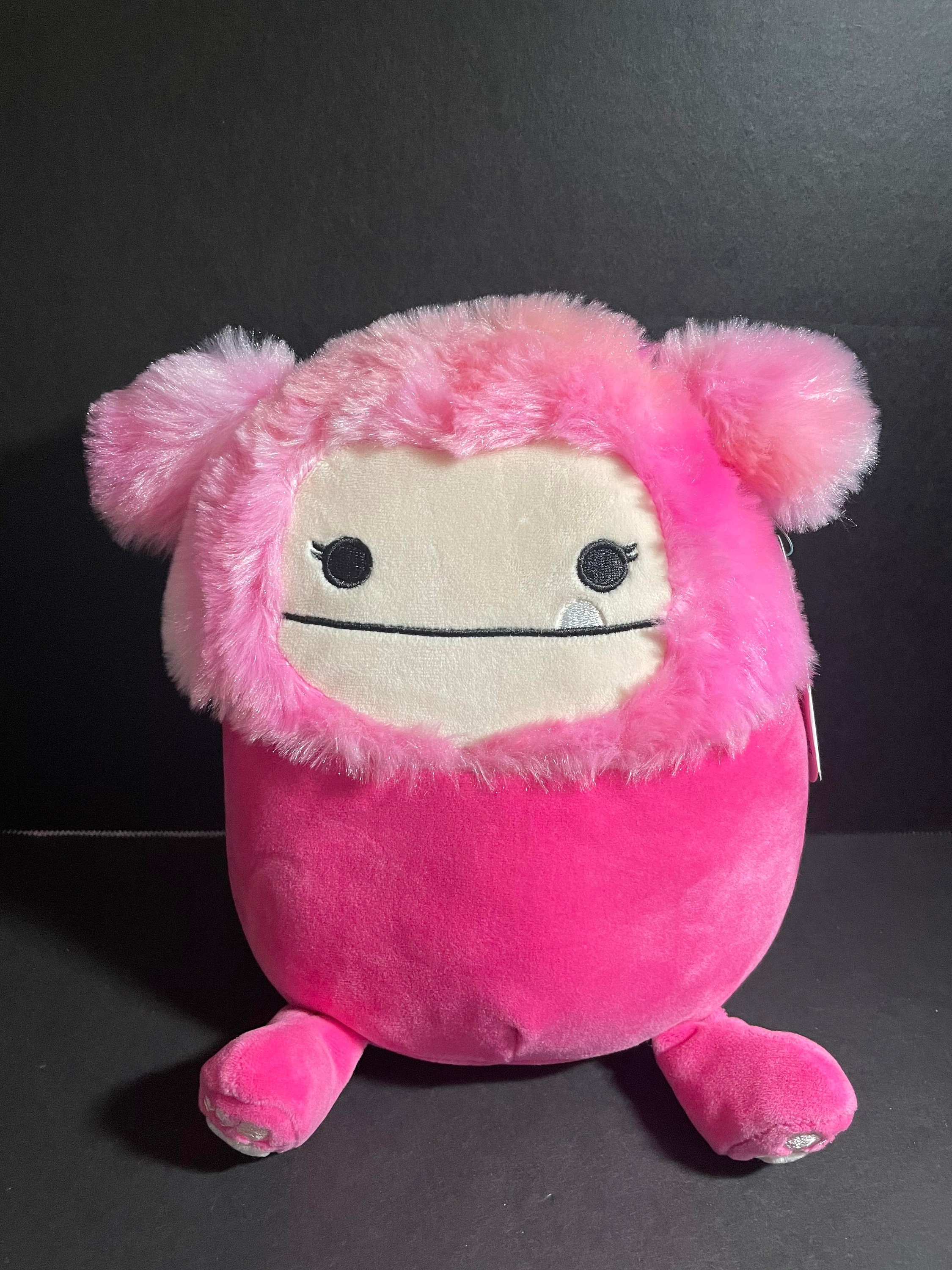 New Squishmallows HAILEY 8" Squishmallow Plush Bigfoot Pink Yeti