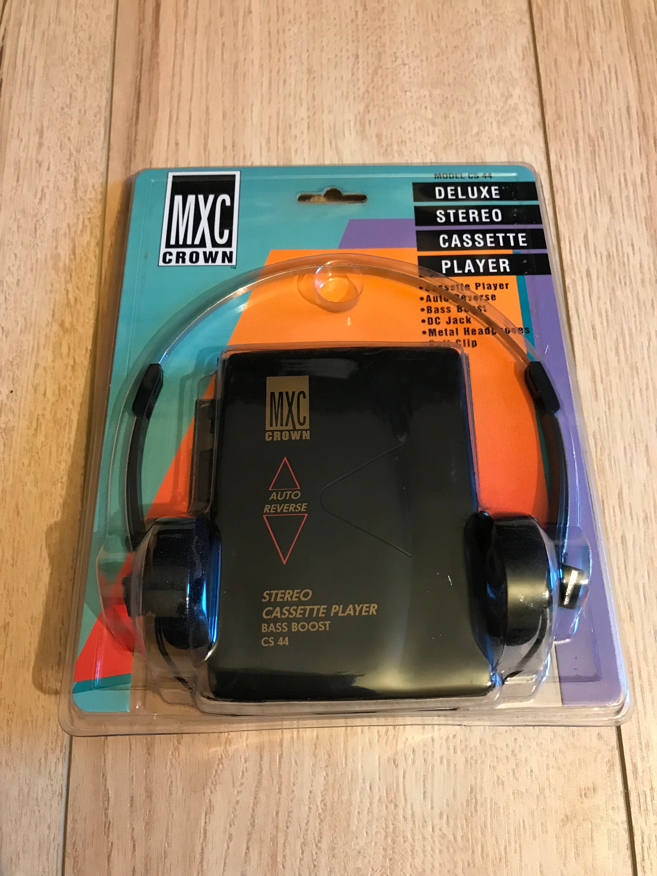 Deadstock Never Open Portable Cassette Player! Walkman MXC Crown