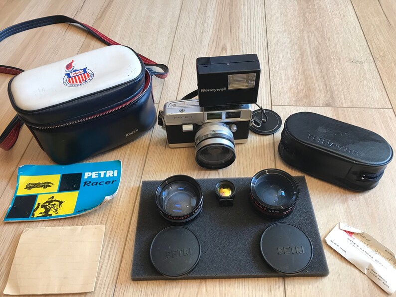 Awesome Racer Petri Camera Set! shops