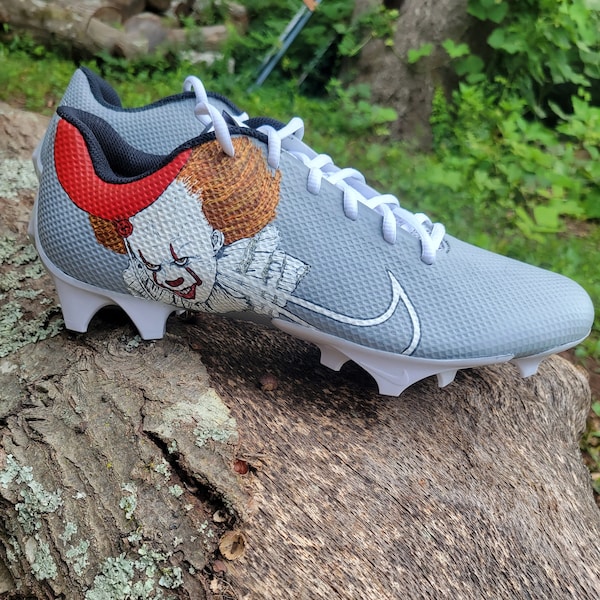 custom color football cleats