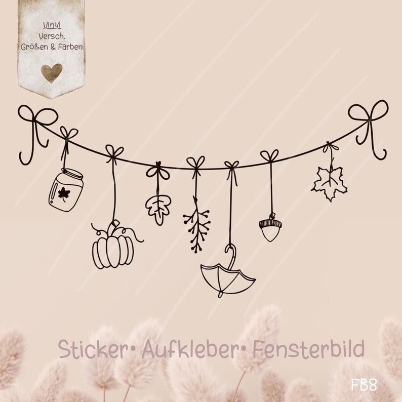 Op de afbeelding: Zwart-witte lijntekening van een herfstkrans met een pompoen, bladeren, eikels, een pot en een paraplu die eraan hangen. De tekst "Sticker Aufkleber Fensterbild" en "FB8" zijn ook in de afbeelding opgenomen.