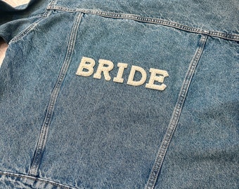 Veste en jean personnalisée BRIDE : cadeau nuptiale personnalisé