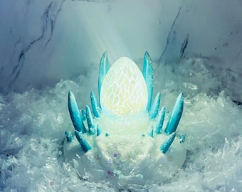Jajo i gniazdo lodowej wiwerny inspirowane Ark Survival Evolved