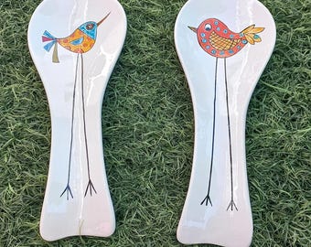Soporte para cucharas de cerámica pintado a mano, con ilustración de pájaro caprichosa, decoración artística para la cocina.