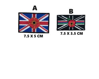 Remembrance Day Soldiers Holding Poppies In Poppy Field Stock - Foto 6