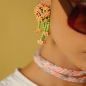 Pink Flower Earrings large, nature jewelry, floral drop earrings,flower earrings retro, colourful earrings studs, beaded botanical earrings
