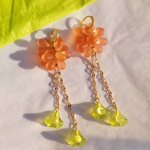 Flower dangle earrings, Long colorful Earrings, Glass drop earrings, Colourful Jewelry, Unique gift, Peach and green earrings