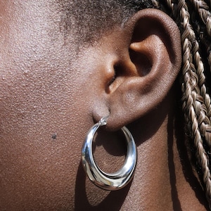 Bella Hoops