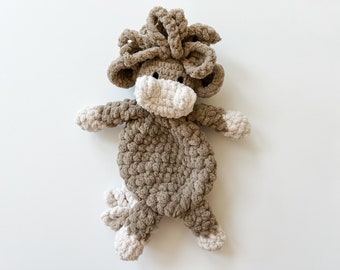Crochet Highland Cow Snuggler: Soft Plush Lovey - Farm Nursery Decor