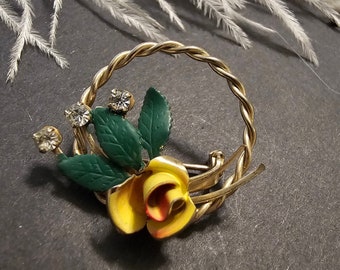 Lovely Vintage 1950's Floral Brooch