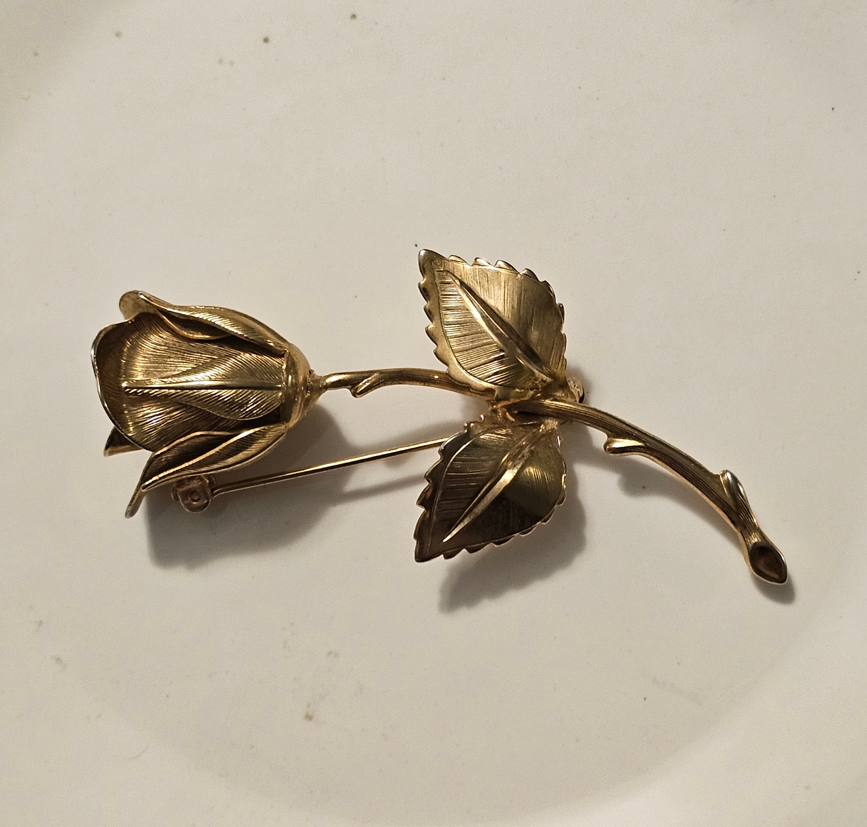 GIOVANNI Longcraft Legend of the Christmas Rose Brooch - Etsy