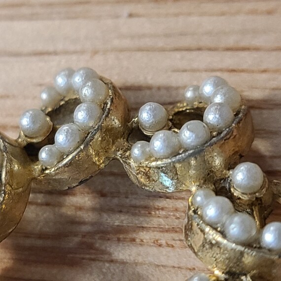 Sweet Vintage Pearl Beaded Classic Brooch, Weddin… - image 6